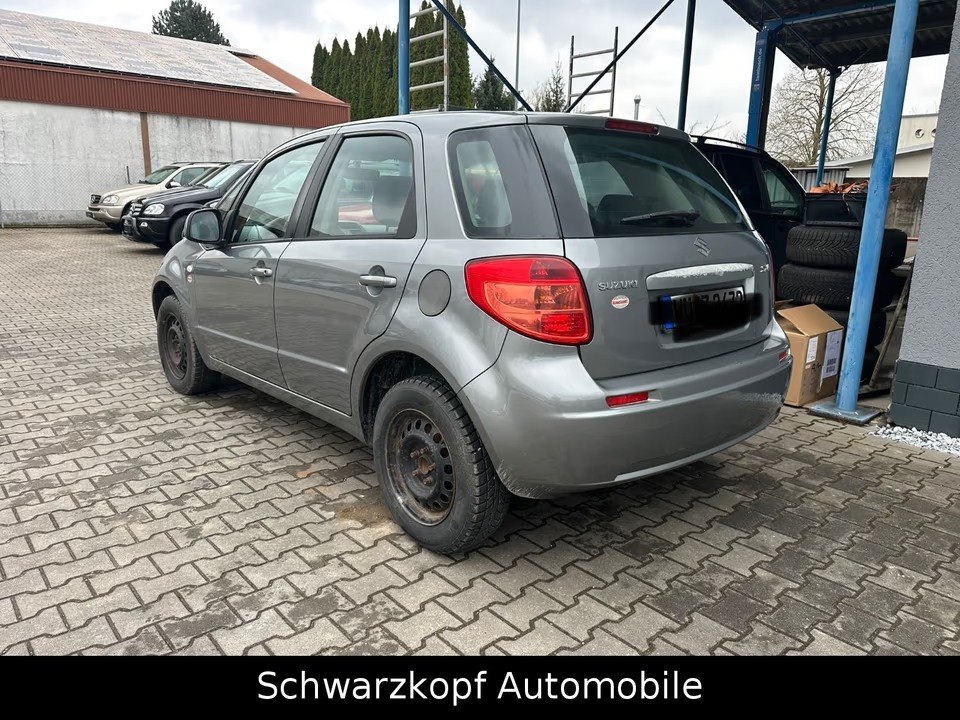 Suzuki Sx4 1.5i rok 2007 alebo fiat sedici