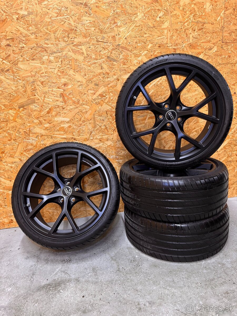 ORIG.AUDI RS3 R19 NOVE.AUDI RS3 Performance R19 265/245
