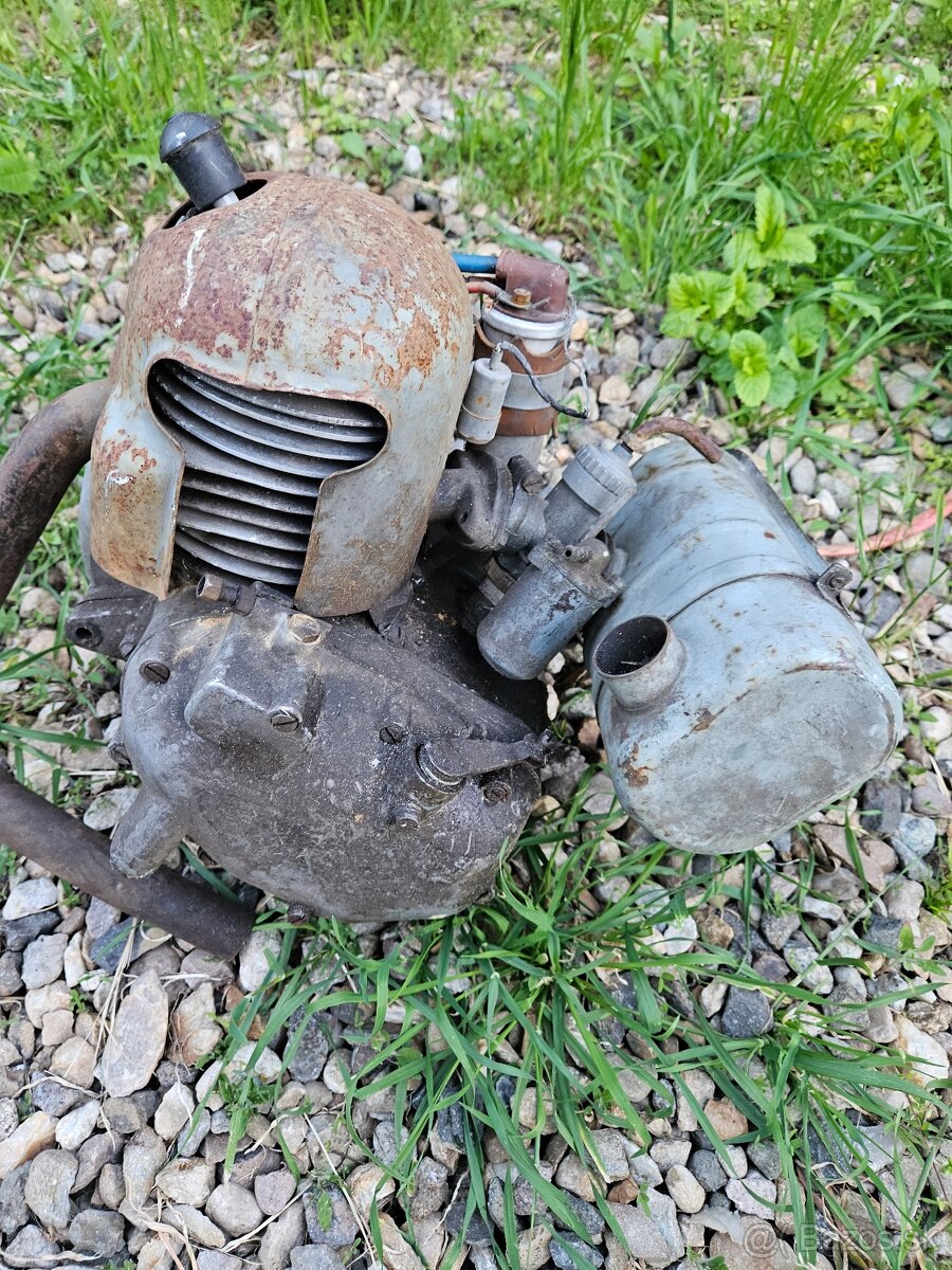 Predam motor na manet
