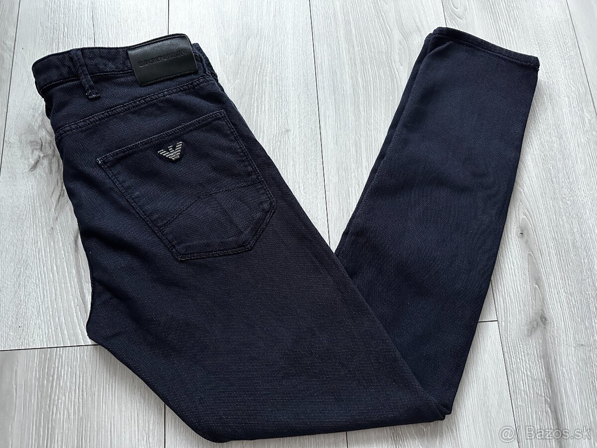 Pánske,kvalitné džínsy EMPORIO ARMANI - veľkosť 31/32