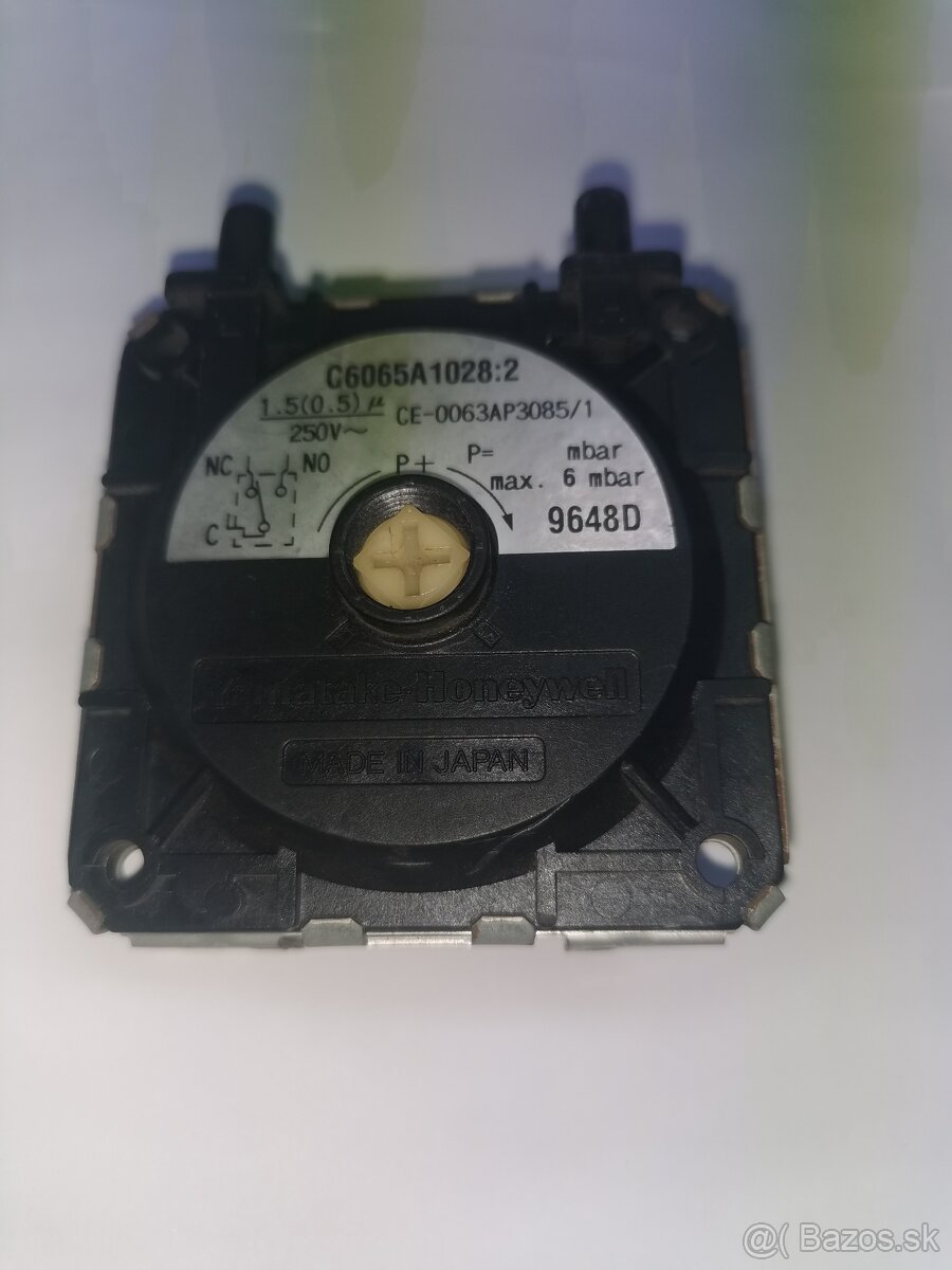 Manostat tlaku vzduchu Honeywel C6065A 1028:2