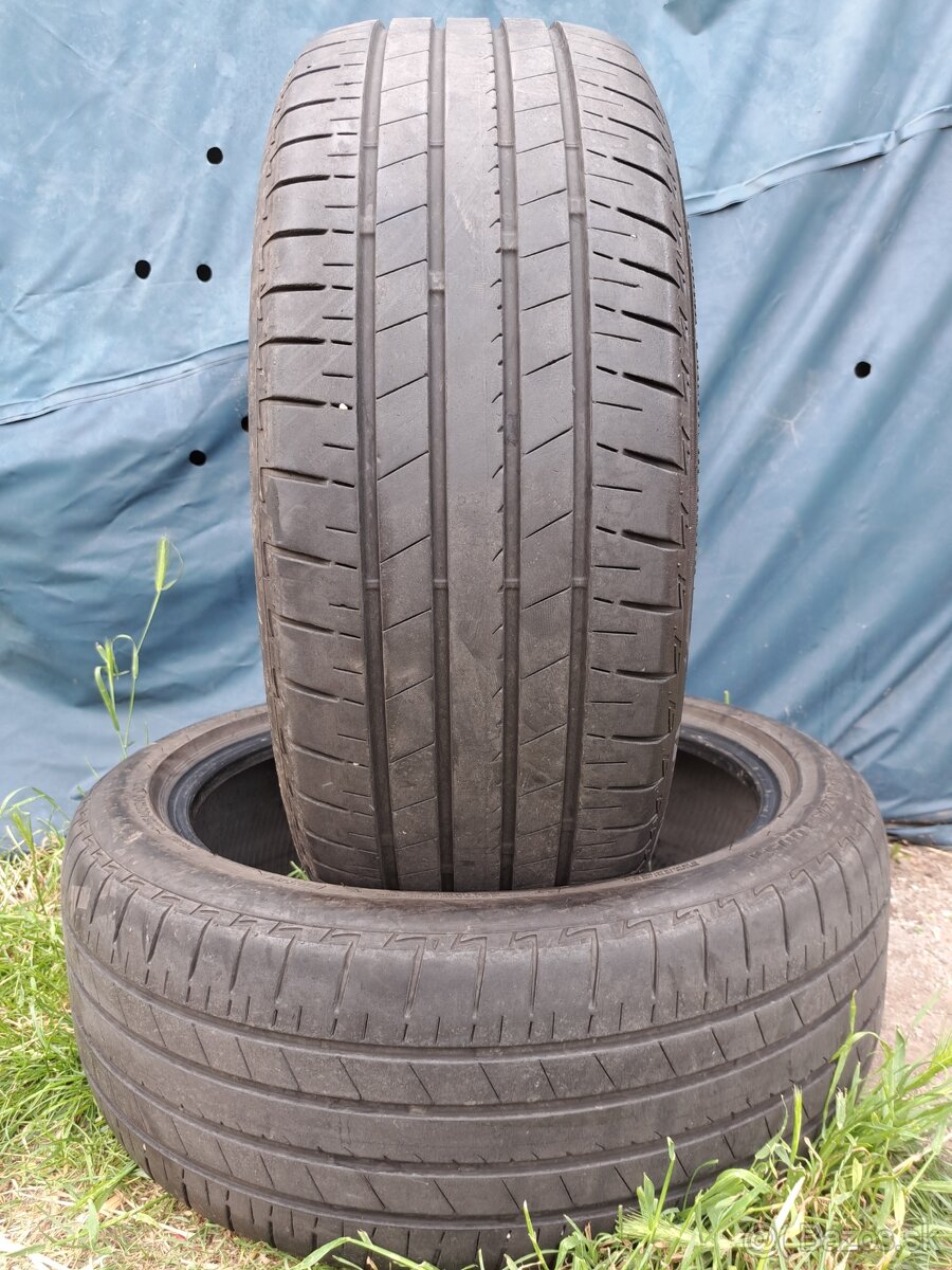 Ponúkame 2 letné pneumatiky Bridgestone Turanza 225/45 R19
