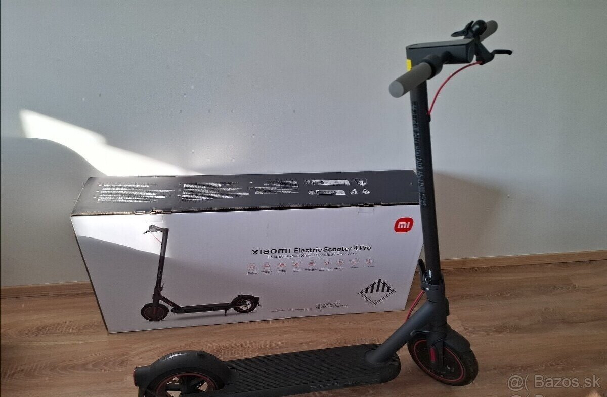 Elektrická kolobežka - Xiaomi Mi Electric Scooter 4 Pro