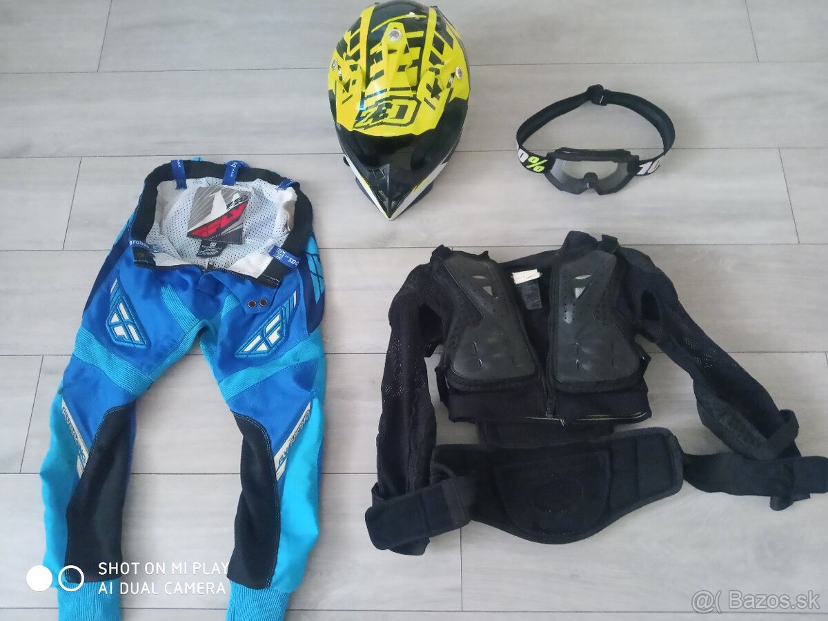Predám motocrosovu výstroj detskú
