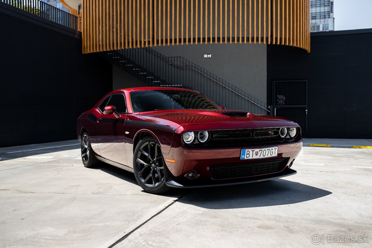 Dodge Challenger 5.7 V8 HEMI A/T 2019