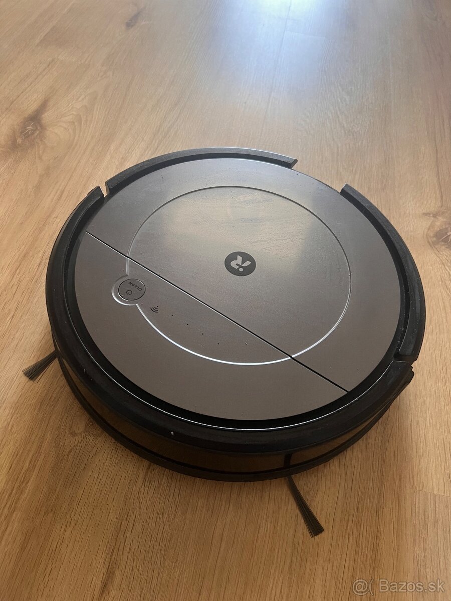 Robotický vysávač iRobot Roomba Combo 1138