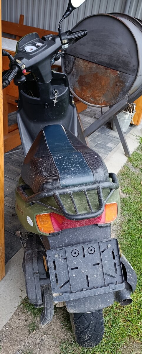 Skúter 125 Tauris Movida