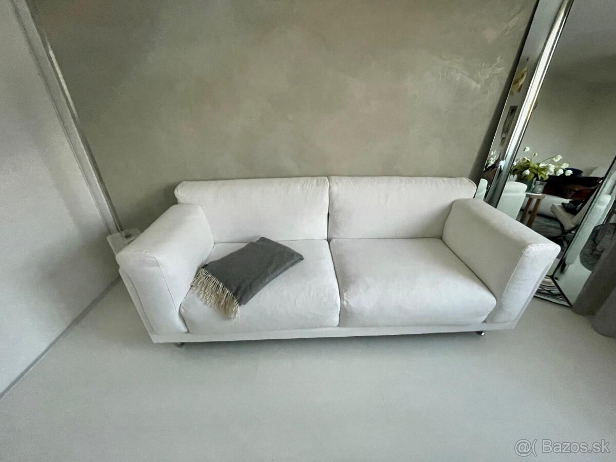 Biela látková sedačka, zn. Gruppofox IT