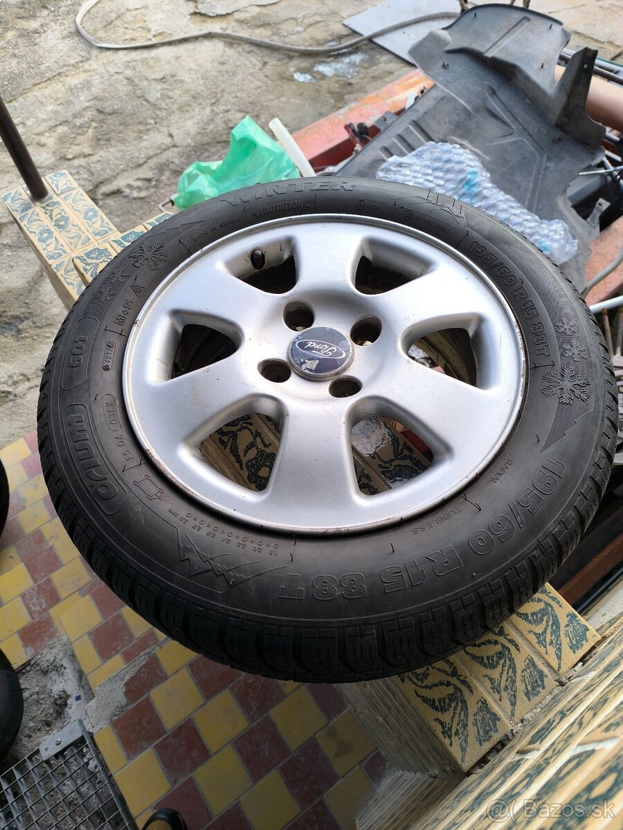 Elektróny 15, 4 x 108