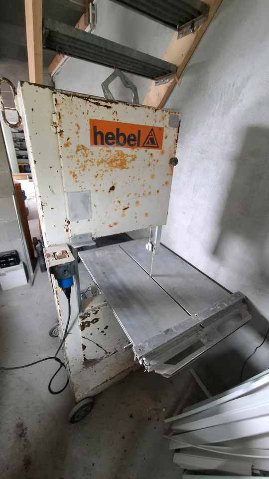 Pásová pila na Ytong Lissmac MBS 502