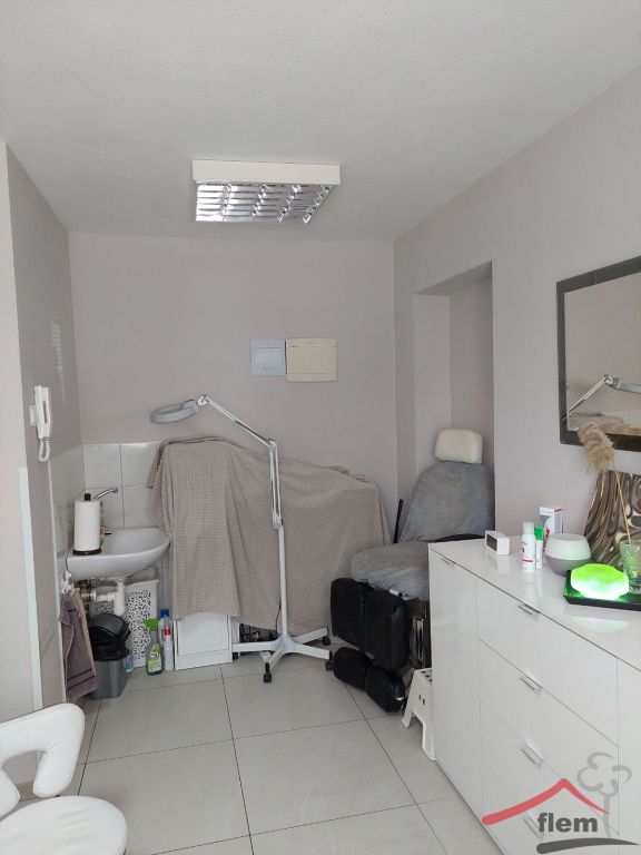 Nehnuteľnosť na prenájom · 12 m² · Nitra — 165 €/mes.
