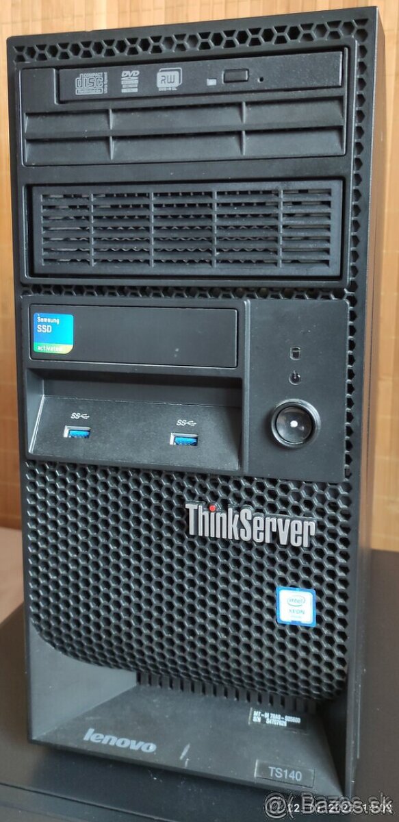 Lenovo TS140
