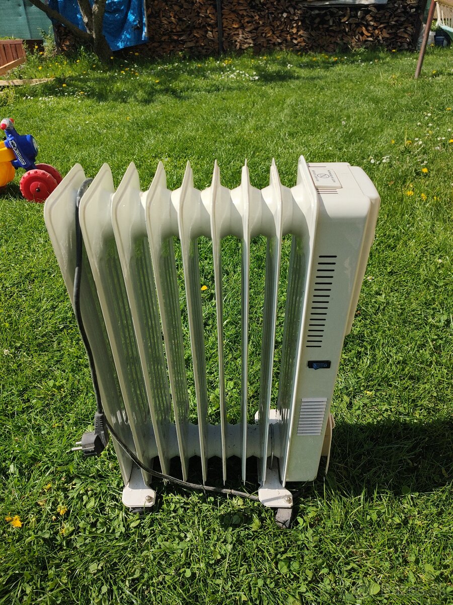 Prenosny elektricky radiator 2000+400W