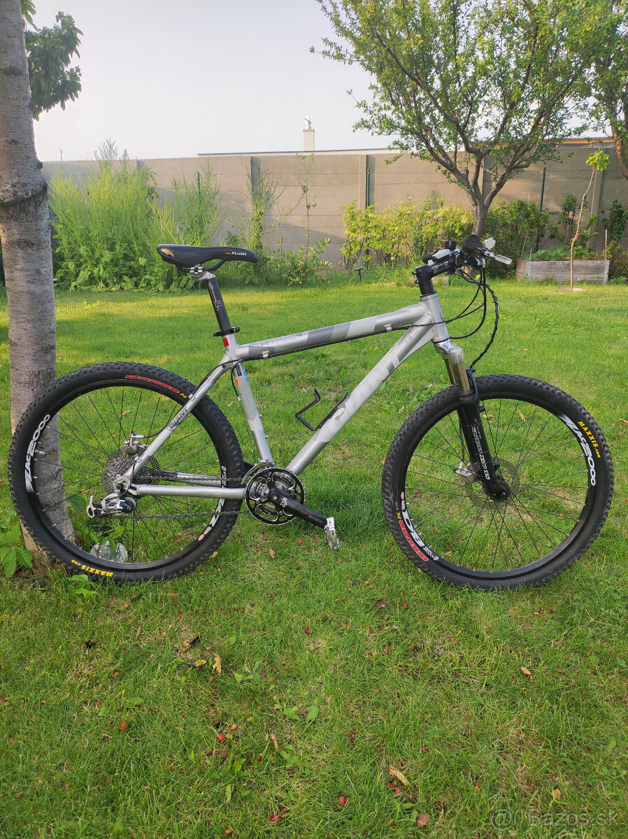 Kultový horský bike GIANT XTC 3 – SRAM X9, kotúčovky, TOP st