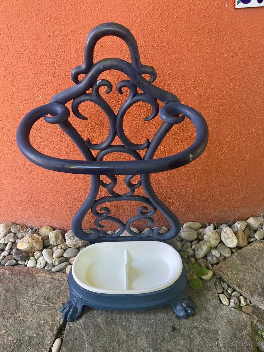 Francúzsky liatinový stojan na dáždniky - art deco