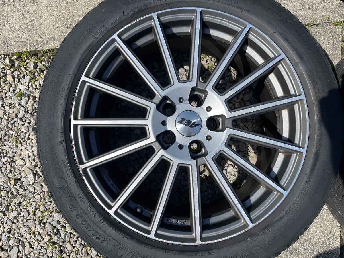 5x112 r19 235/50 r19 zimne Michelin kodiaq