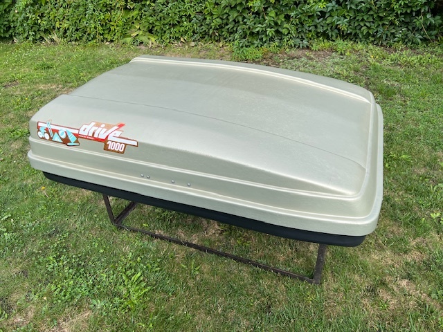 Strešný box