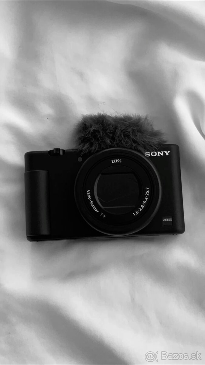 Digitálny fotoaparát Sony ZV-1 (ZV1AB.CE3) čierny