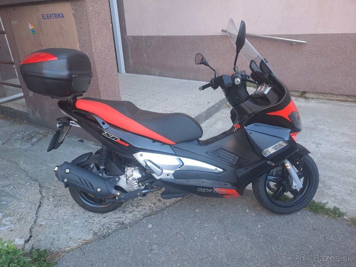 Aprilia SR 300 MAX