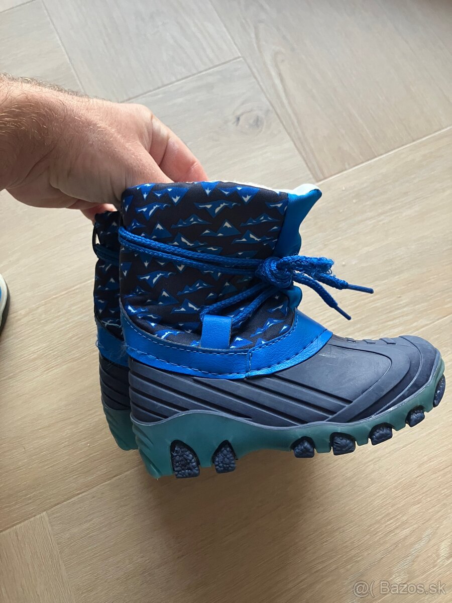 Predám chlapčenské čižmy velkosť 24