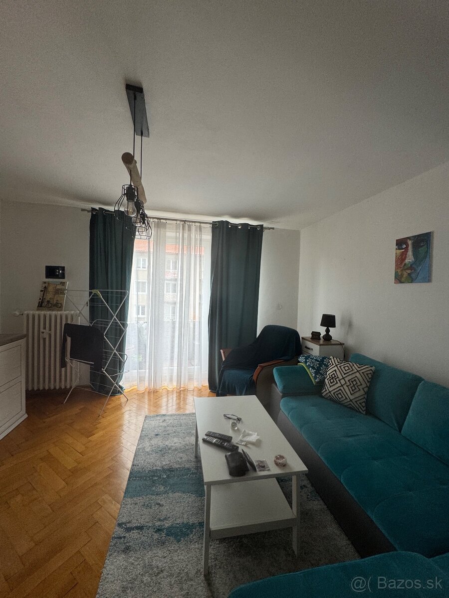 Predám 2i byt v centre mesta