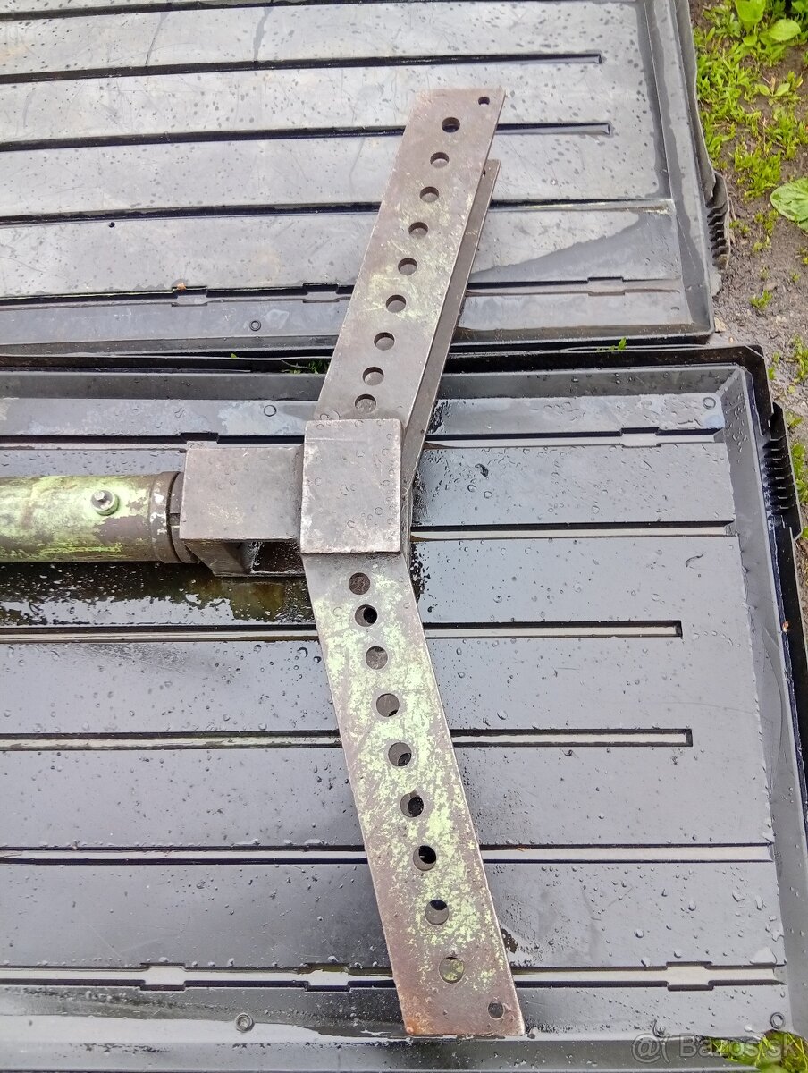 Predám hydraulický piest , panenka- pumpa