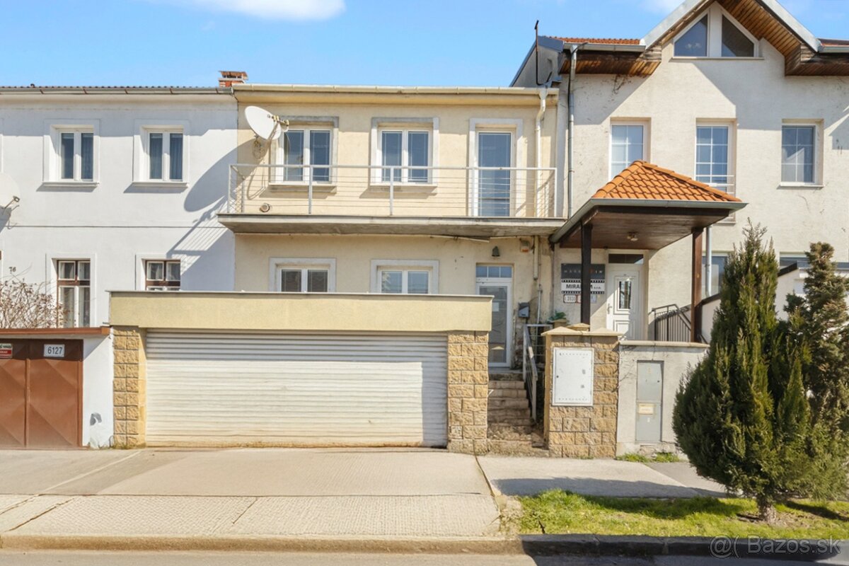 Na predaj rodinný dom ul. Pri Suchom mlyne BA-Staré Mesto