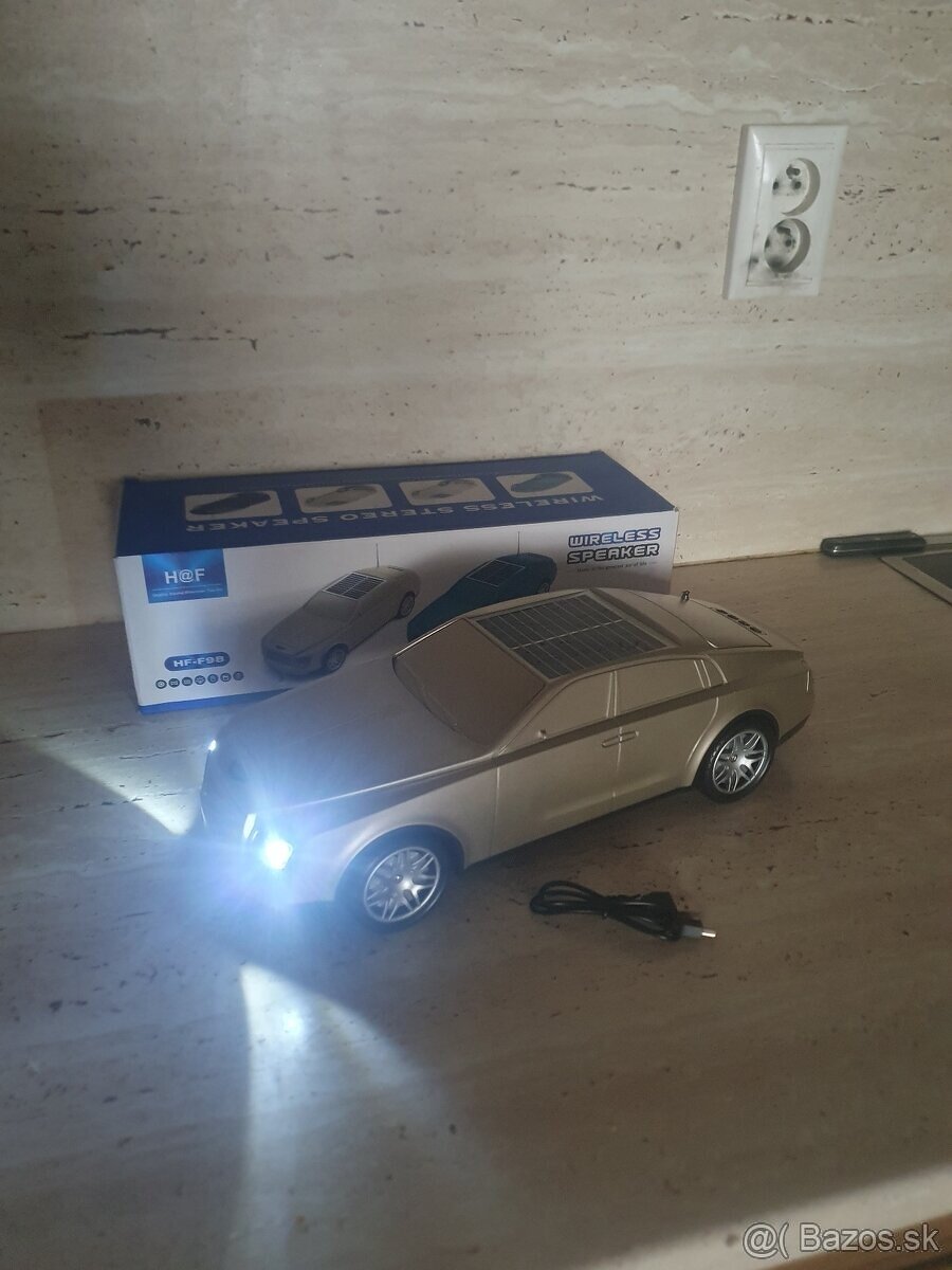 Predam nove auto HOF BENTLEY-Radio-SOLAR