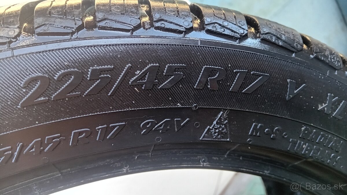Zlmne pneumatiky 225/45 r17 v xl  2ks.
