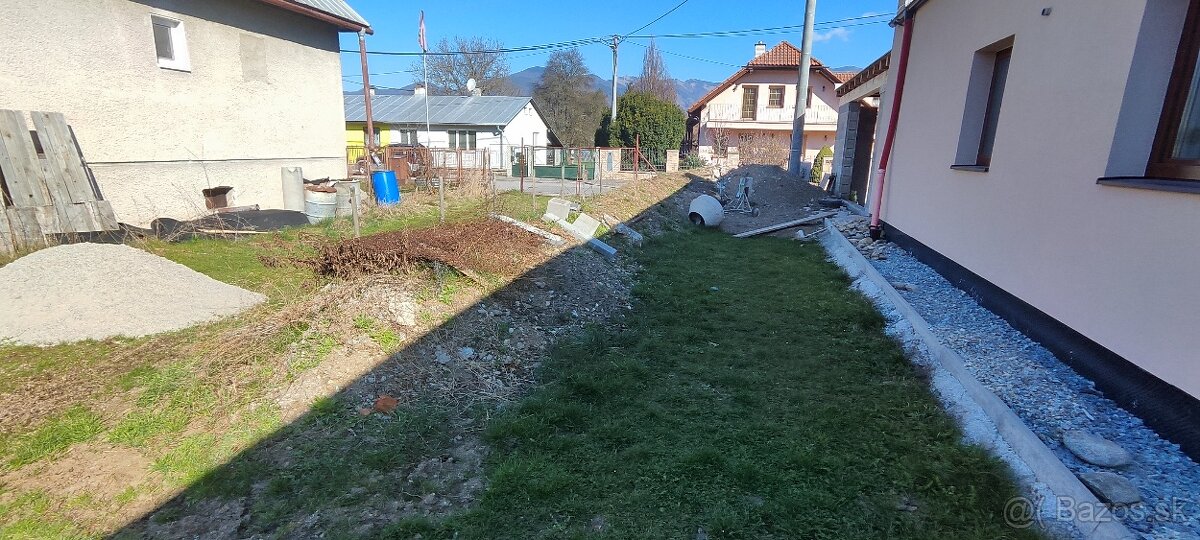 Inzerát darujem zem s kamenmi na zasyp alebo ako podklad na