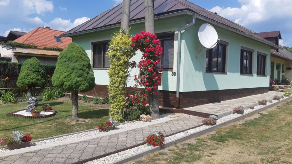 Exkluzívne znížená cena na predaj rodinný dom Habura
