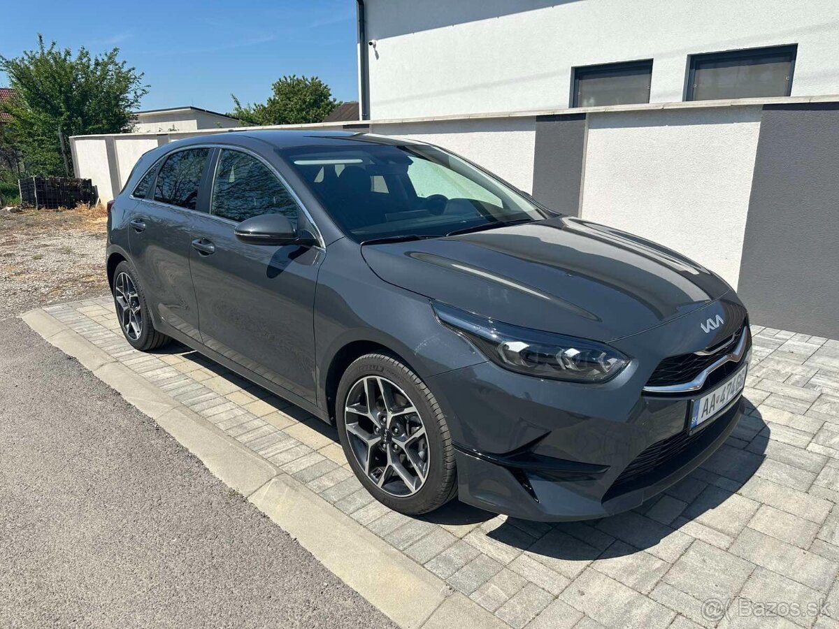 Kia Ceed 1,5 T-GDI 160PS M6 GOLD 10/2023