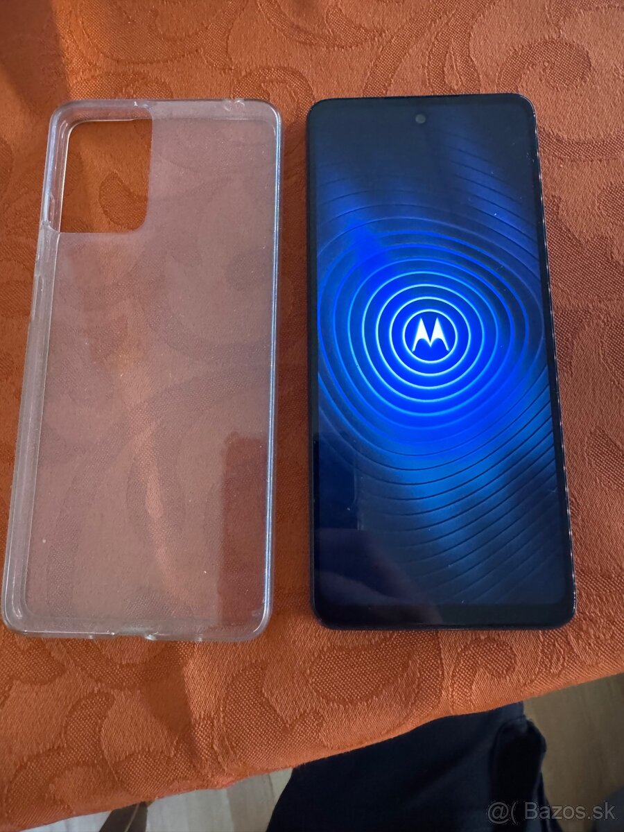 Moto g 04 v top stave
