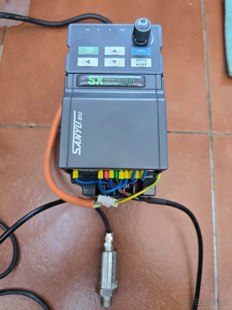 Predám, zánovný, frekvenčný menič  Sanyu SX2200-1R5G
