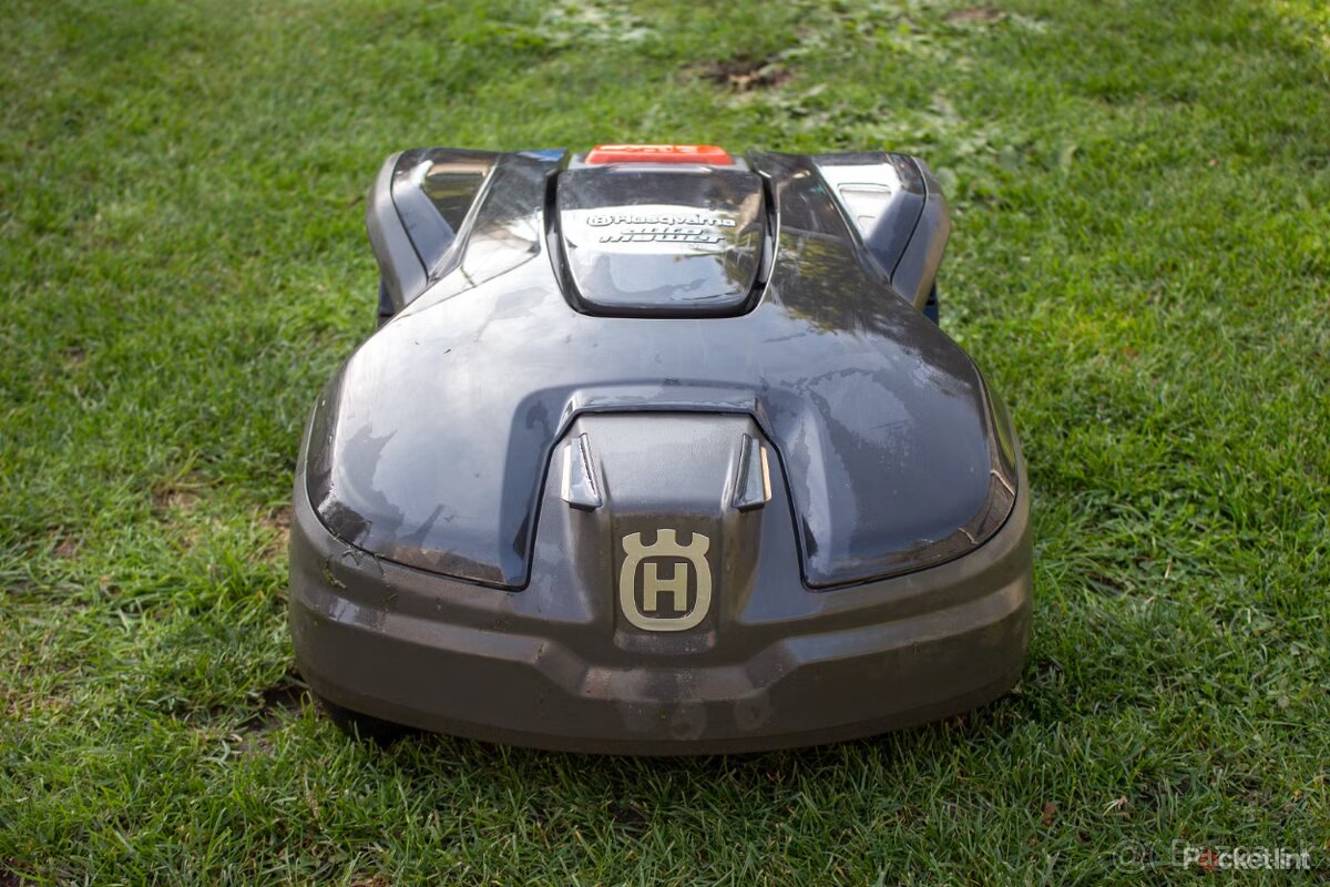 Husqvarna Automower 305 so 4G Modulom