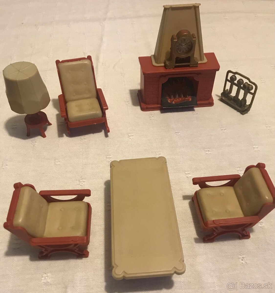mini retro nábytok