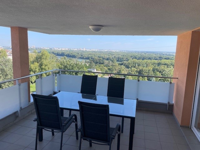 Prenájom,ELITNÉ BÝVANIE,4-izb.byt,240m2, Bratislava-IV