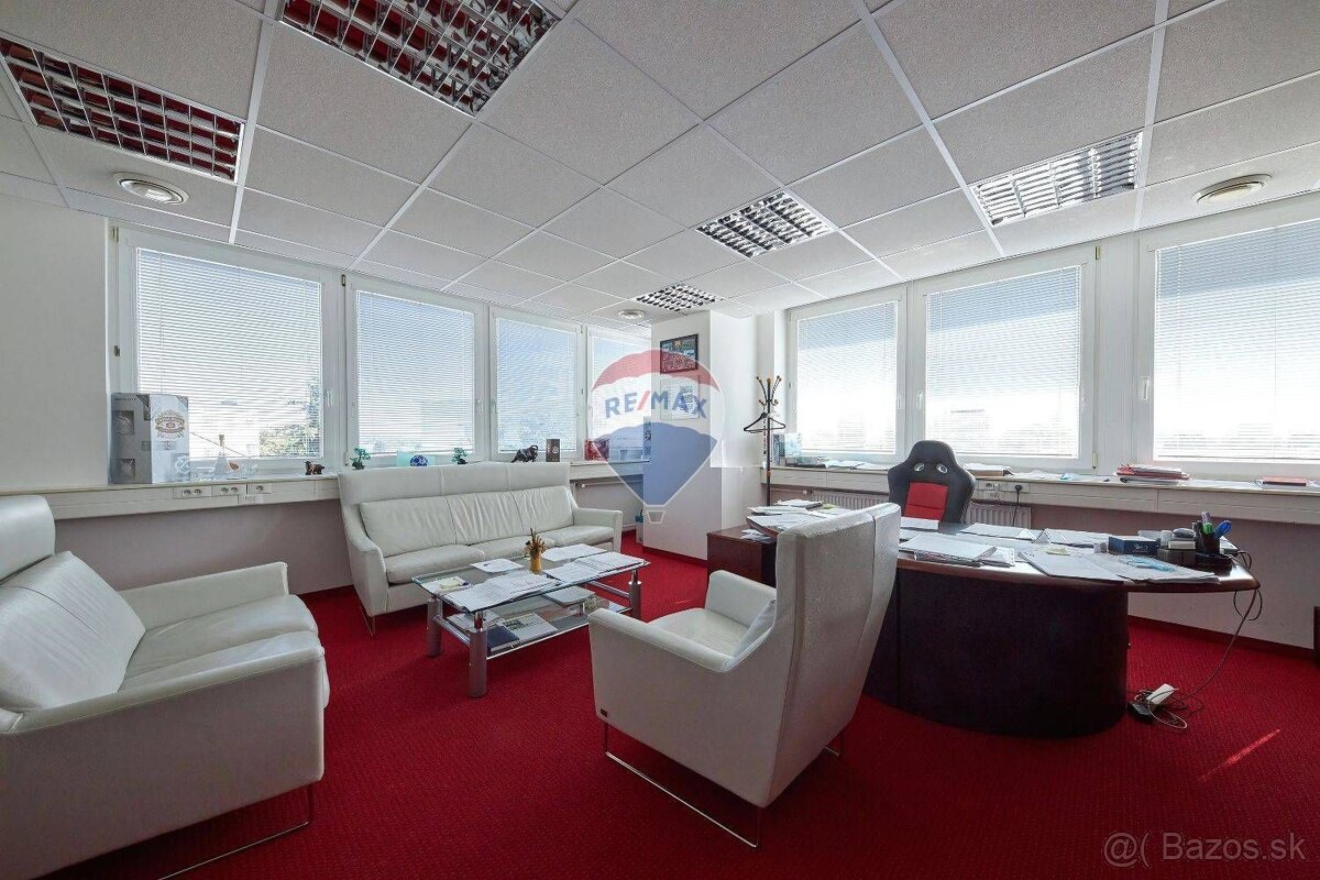 Kancelárske priestory na prenájom v centre mesta Šaľa