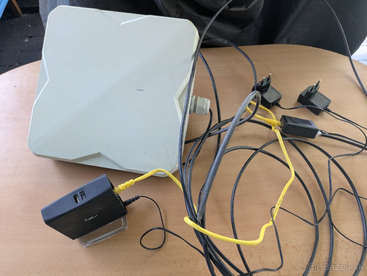 Router Mikrotik hap ac2 + anténa Greenpacket OA335P