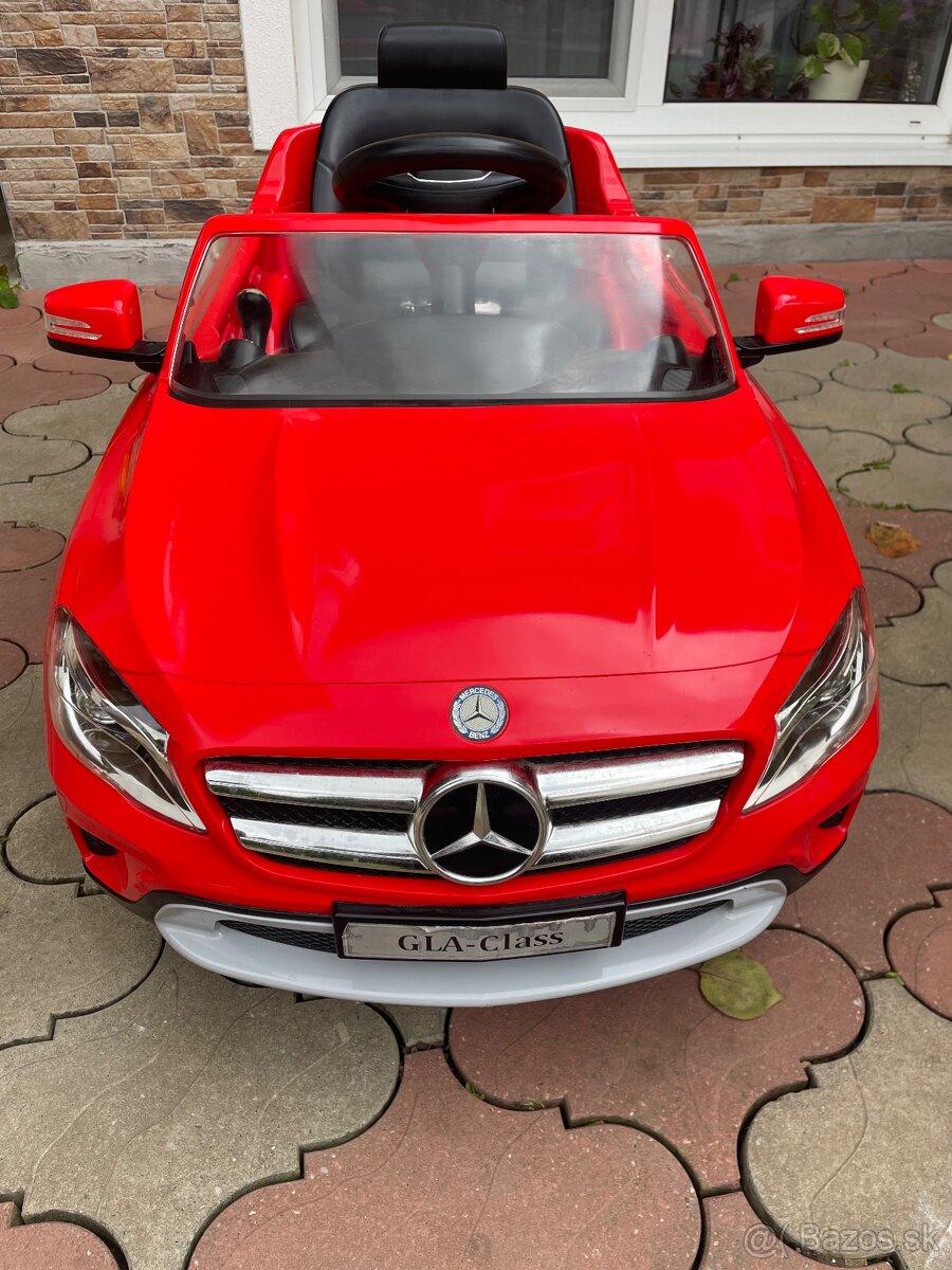 Elektrické autíčko Mercedes