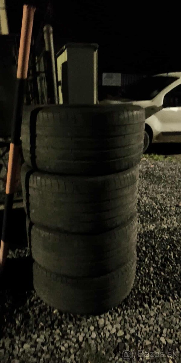 275/35 R22 GoodYear EAGLE F1 Asymmetric 3