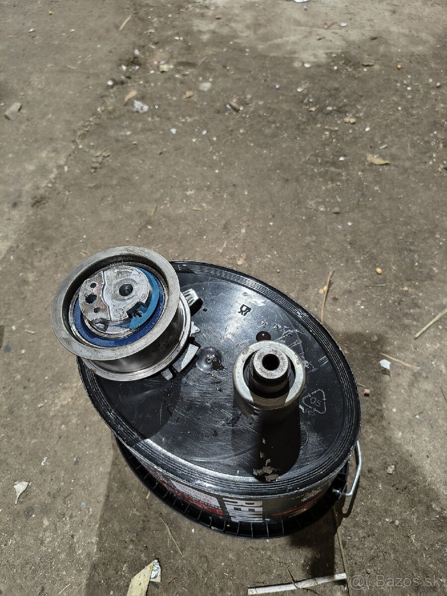 1,9tdi 85kw AUY napínavá a vodiaca kladka