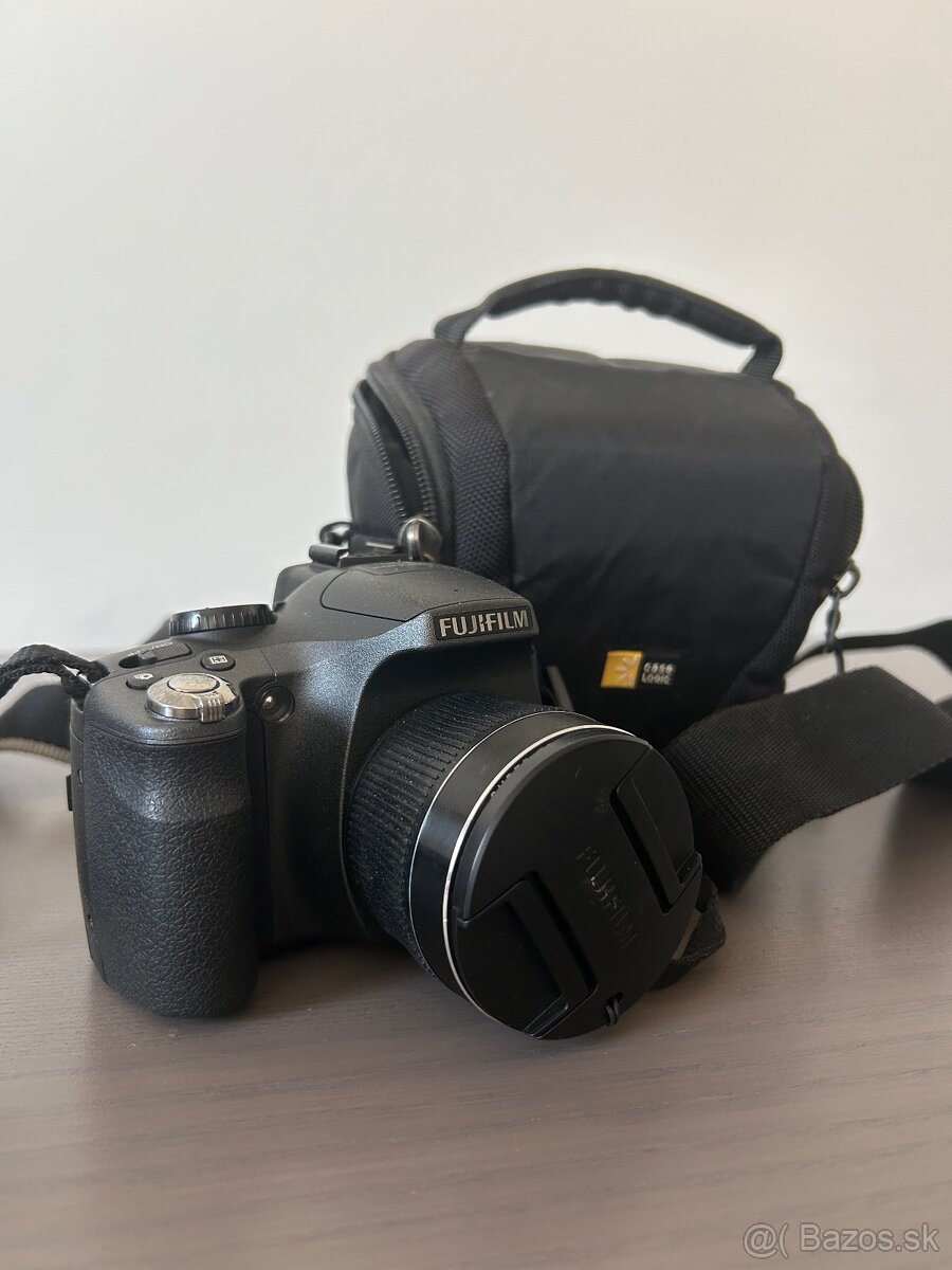Fujifilm FinePix SL260