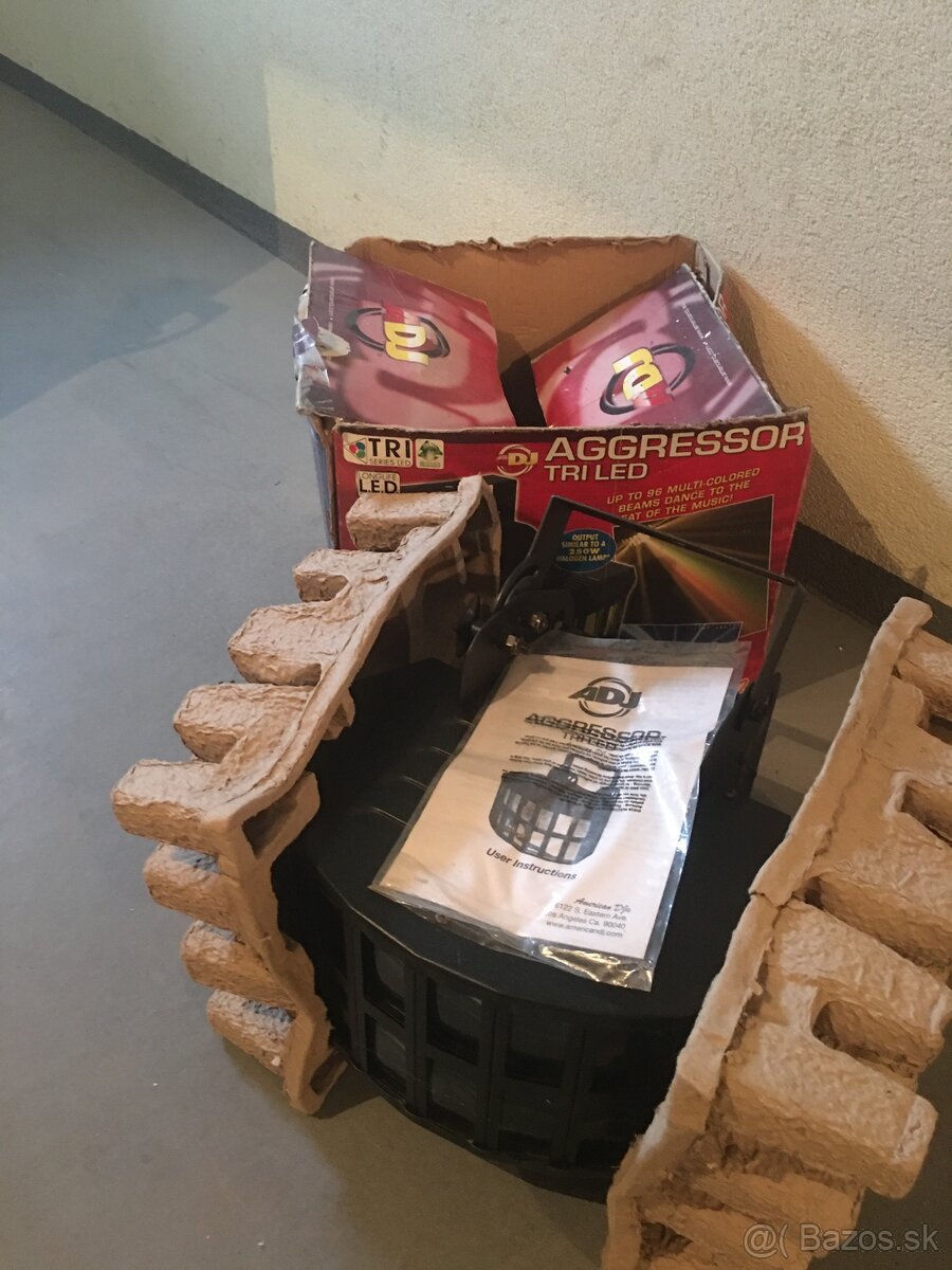 AMERICAN DJ AGGRESSOR LED