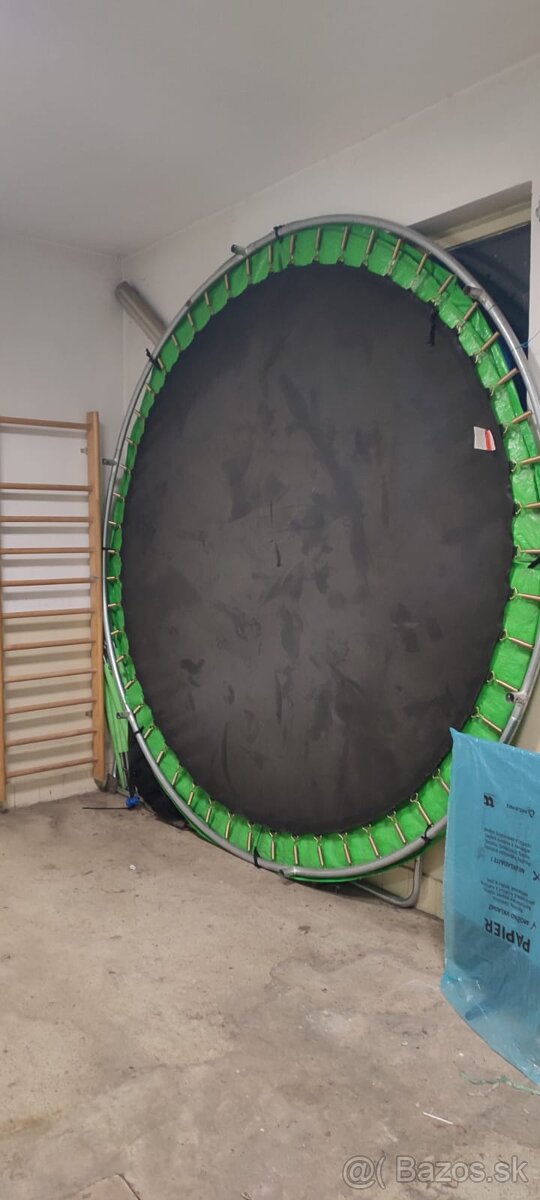 Trampolina