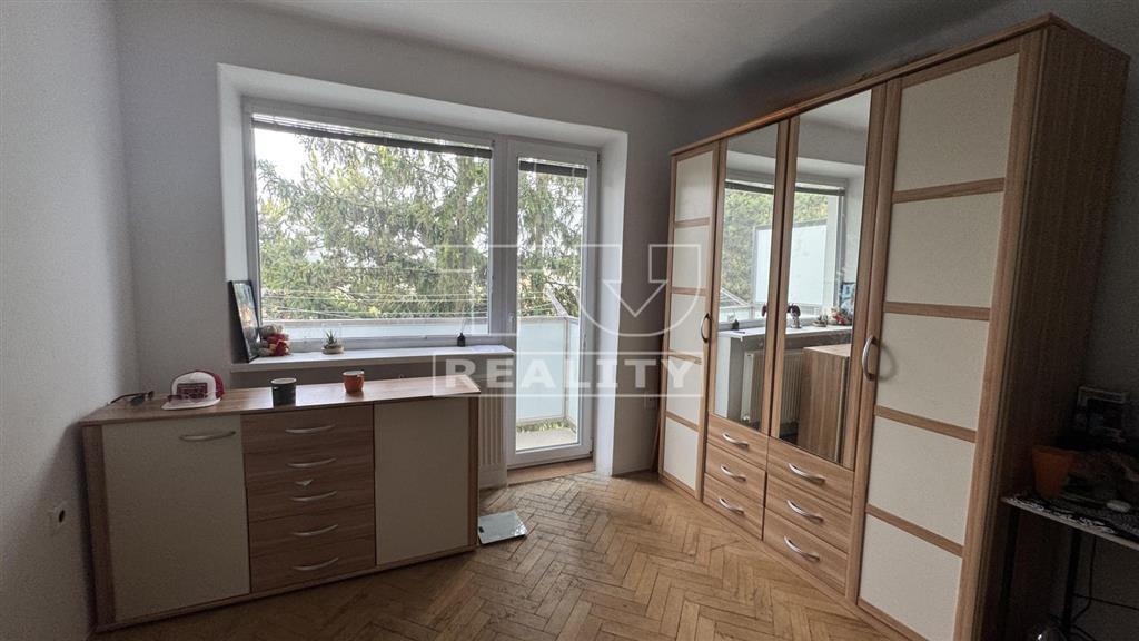 NA PREDAJ INVESTIČNÝ 2-IZBOVÝ TEHLOVÝ BYT S BALKÓNOM V...
