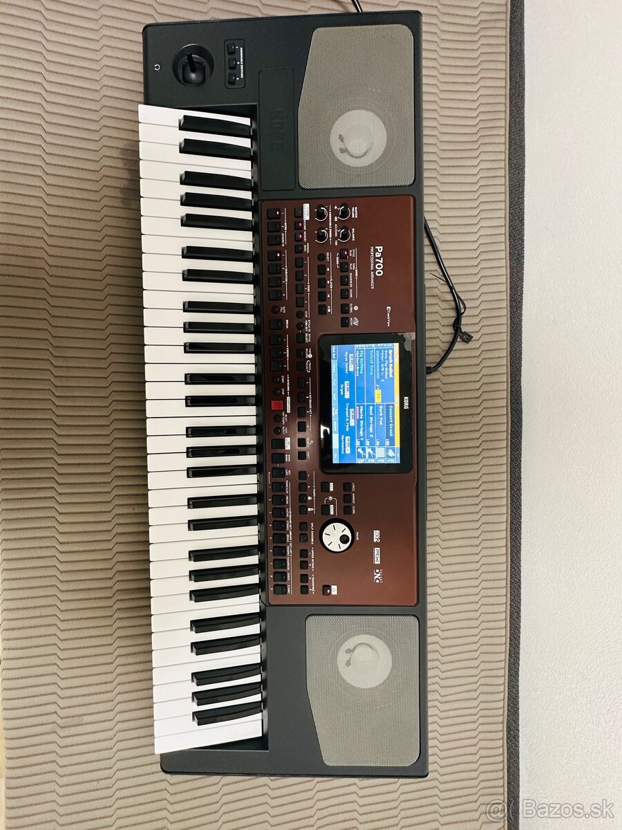 Syntetizátor Gorg Pa700