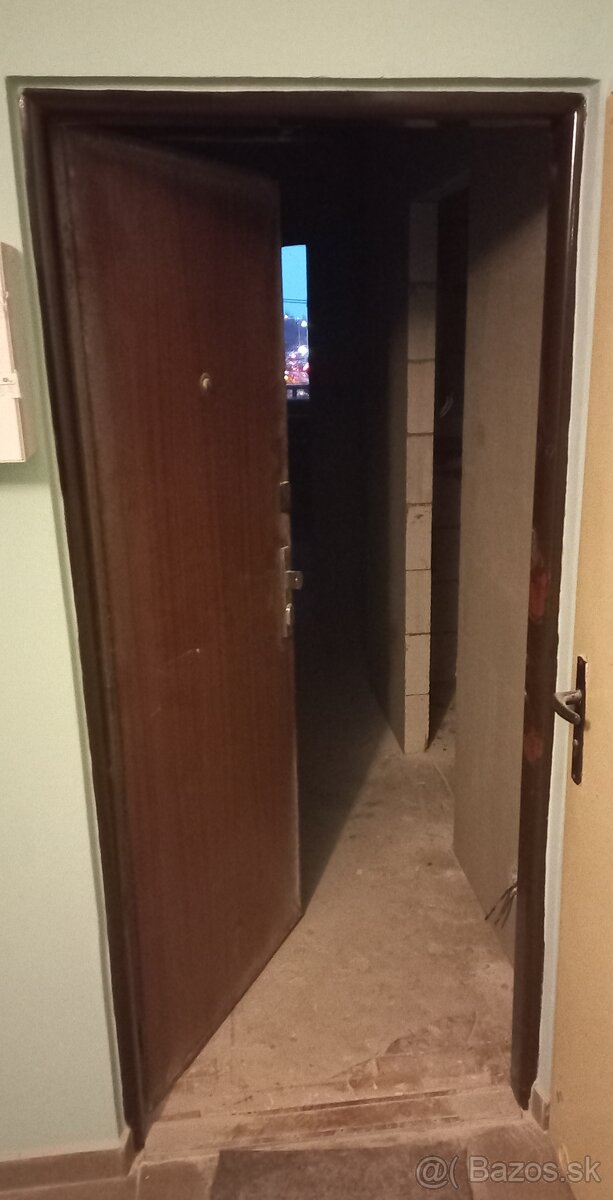 Vchodove dvere za odvoz