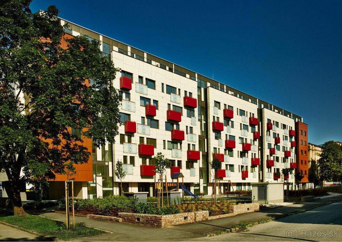 Garážove parkovacie miesto- Šafranová záhrada