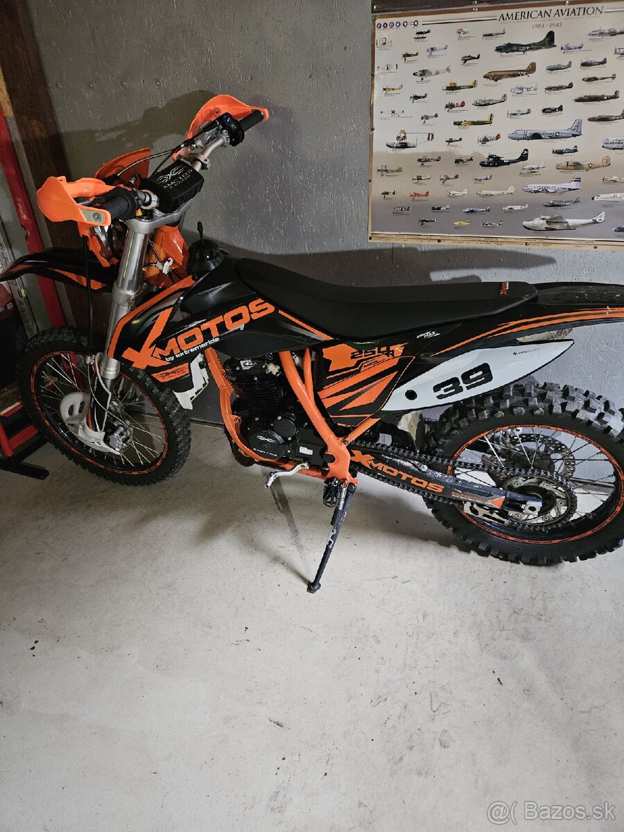 Predám motocykel Xmotos 250 RR zachovalú malo jazdenu